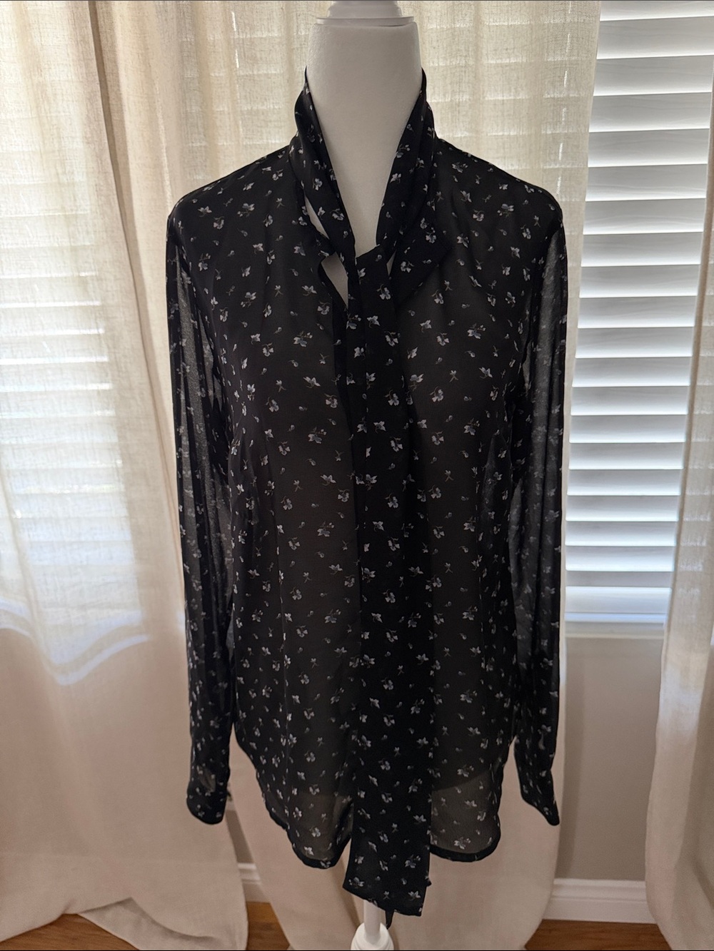 MICHAEL KORS Black Floral Blouse -S
